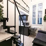 Le studio de belleville 2 à 4 personnes